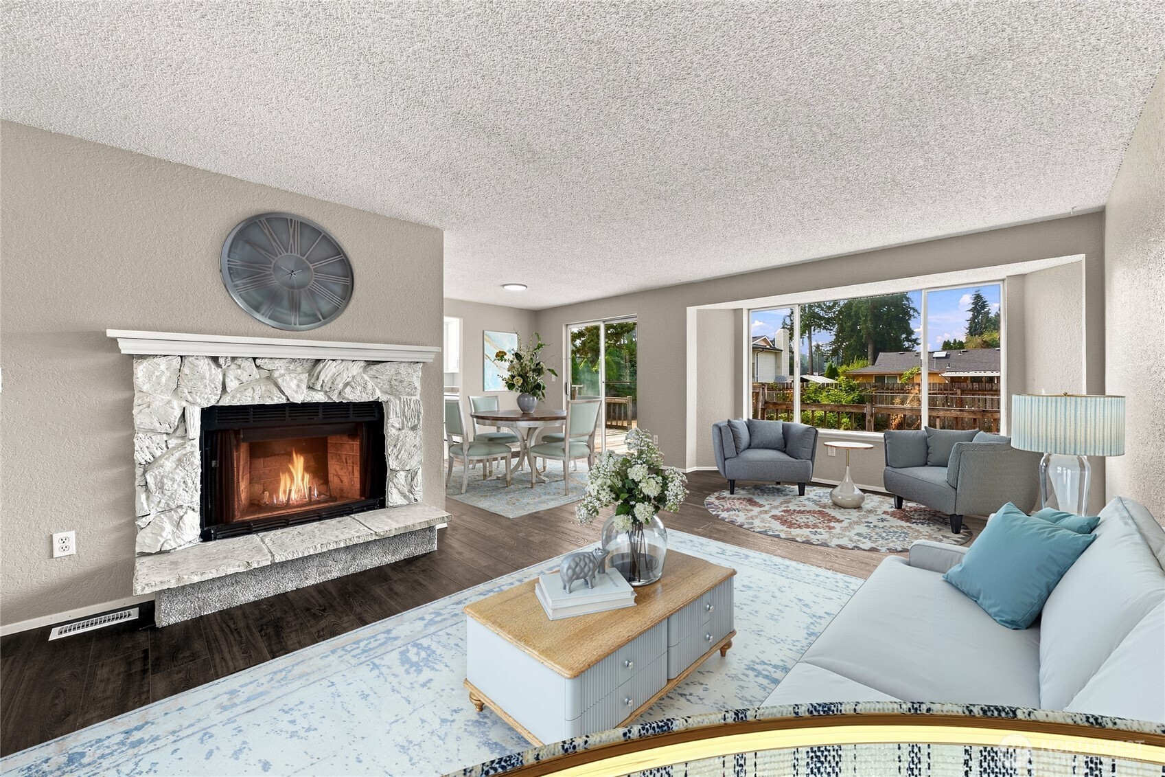 2014 166th Street Ct Property Photo 3