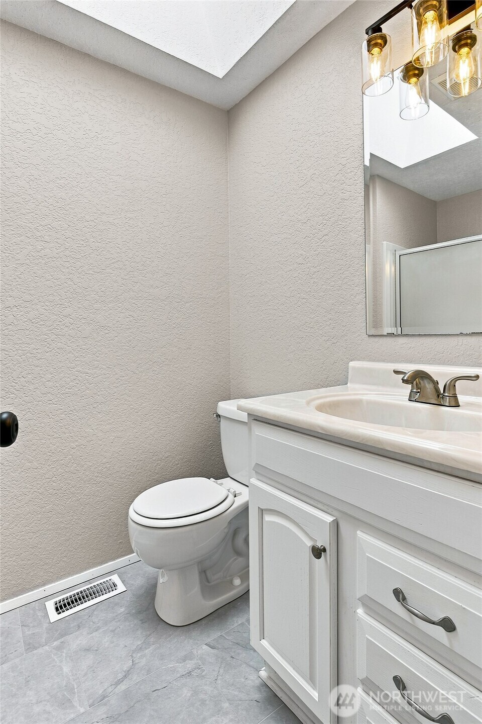 2014 166th Street Ct Property Photo 13