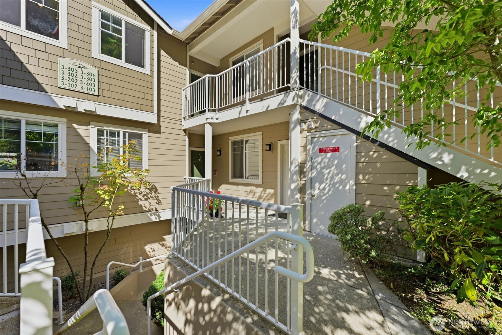 3500 E Lake Sammamish Parkway 3-103 Property Photo 9