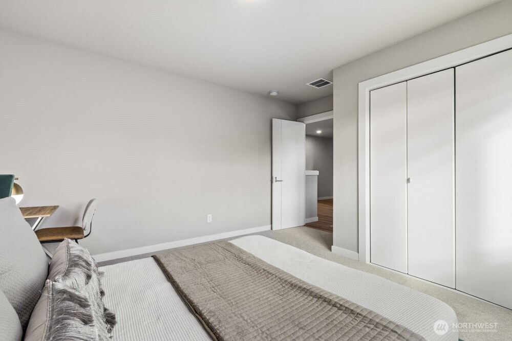 1712 141st Street 207 Property Photo 27