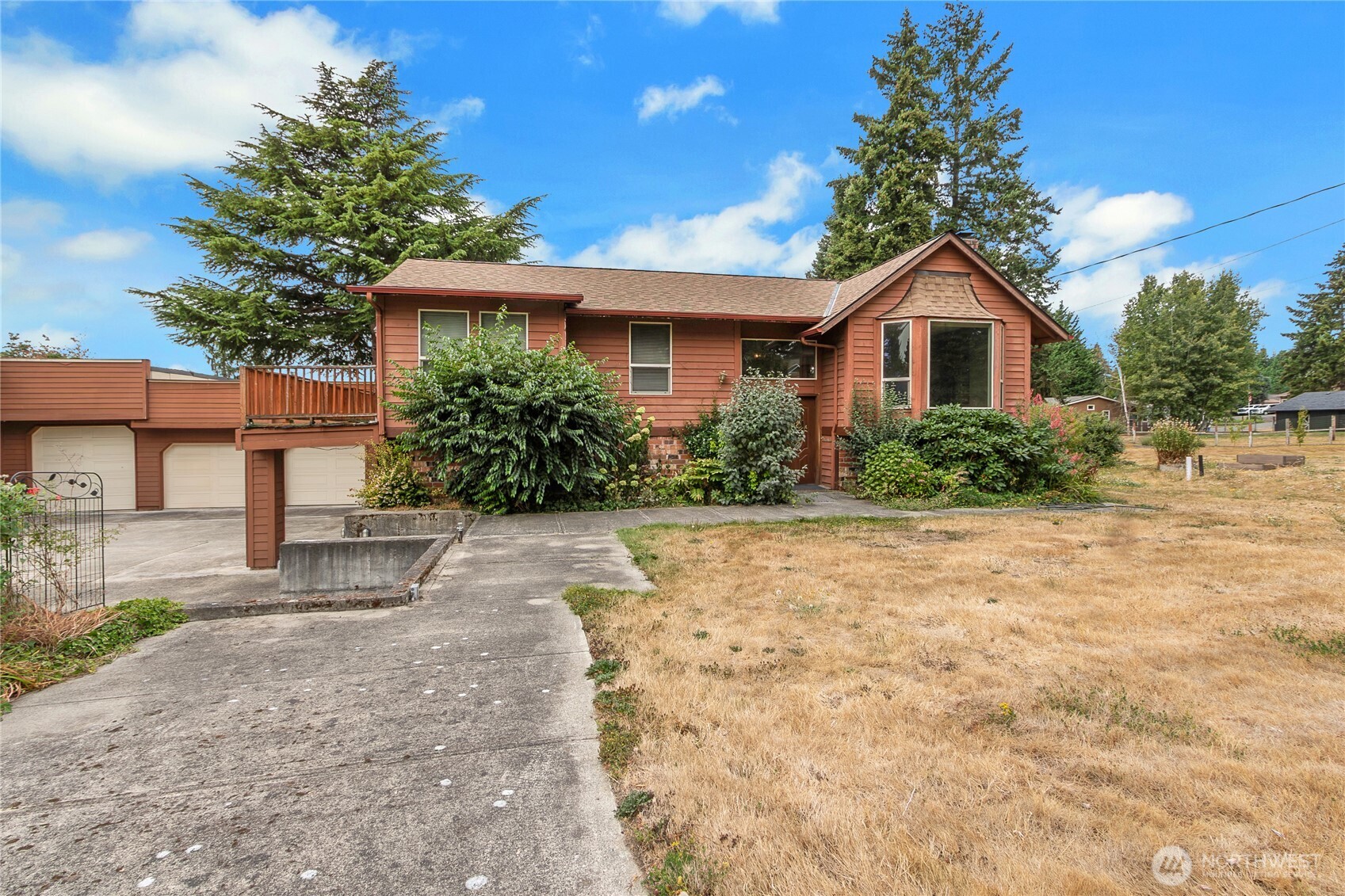 902 66th Avenue Property Photo 2