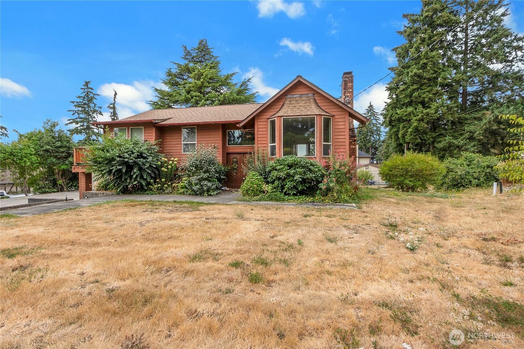 902 66th Avenue Property Photo 3