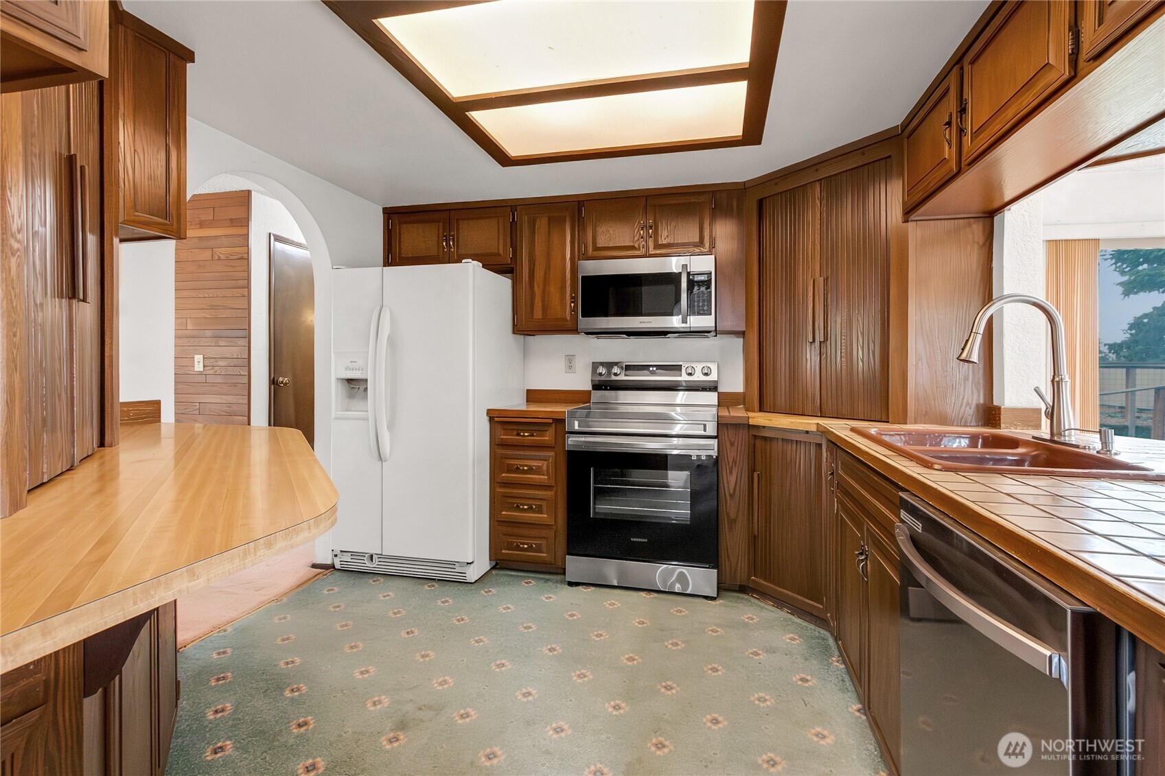 902 66th Avenue Property Photo 16