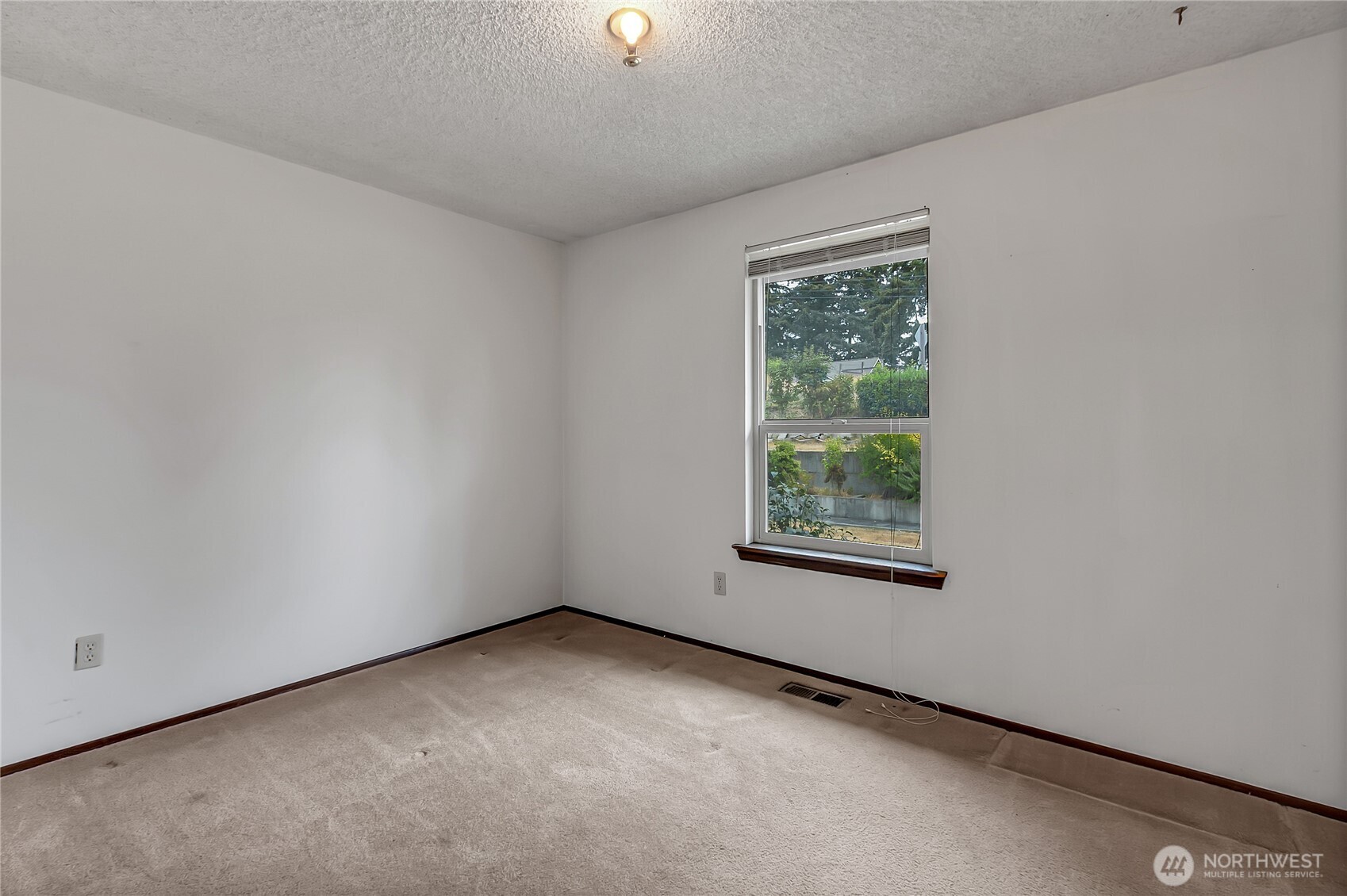 902 66th Avenue Property Photo 23