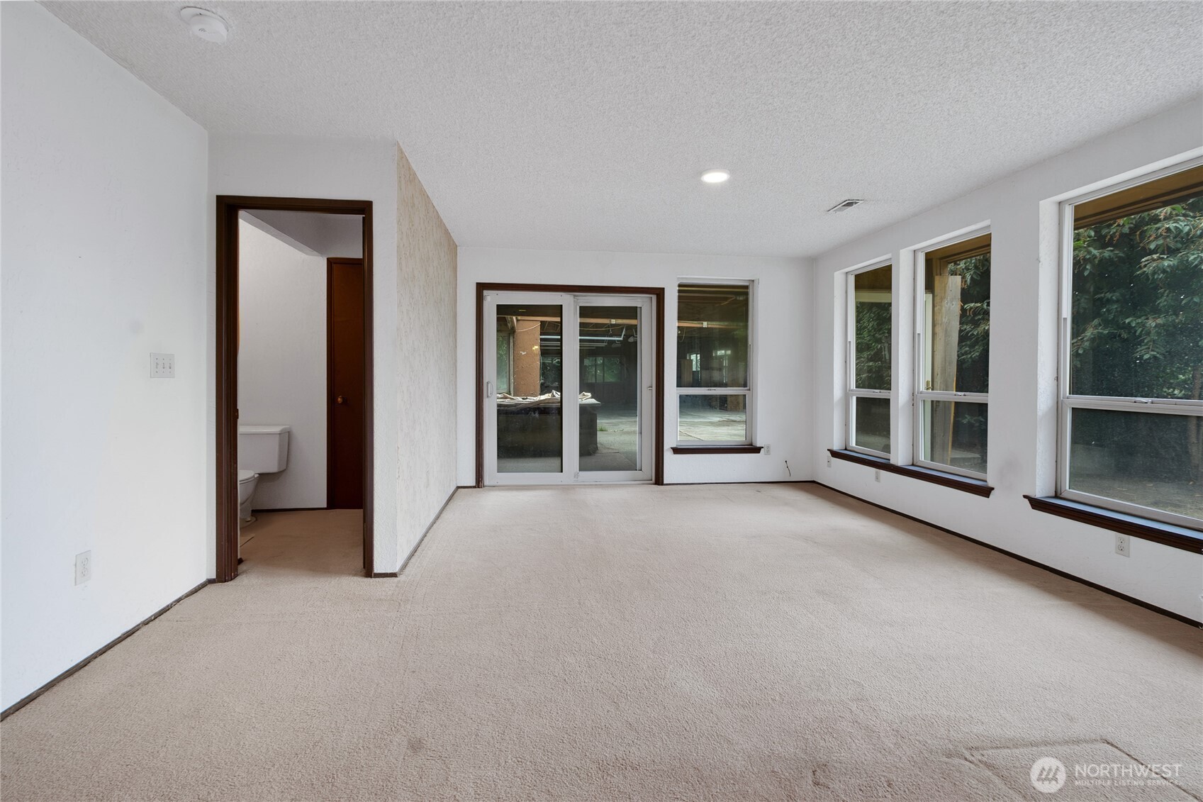 902 66th Avenue Property Photo 31