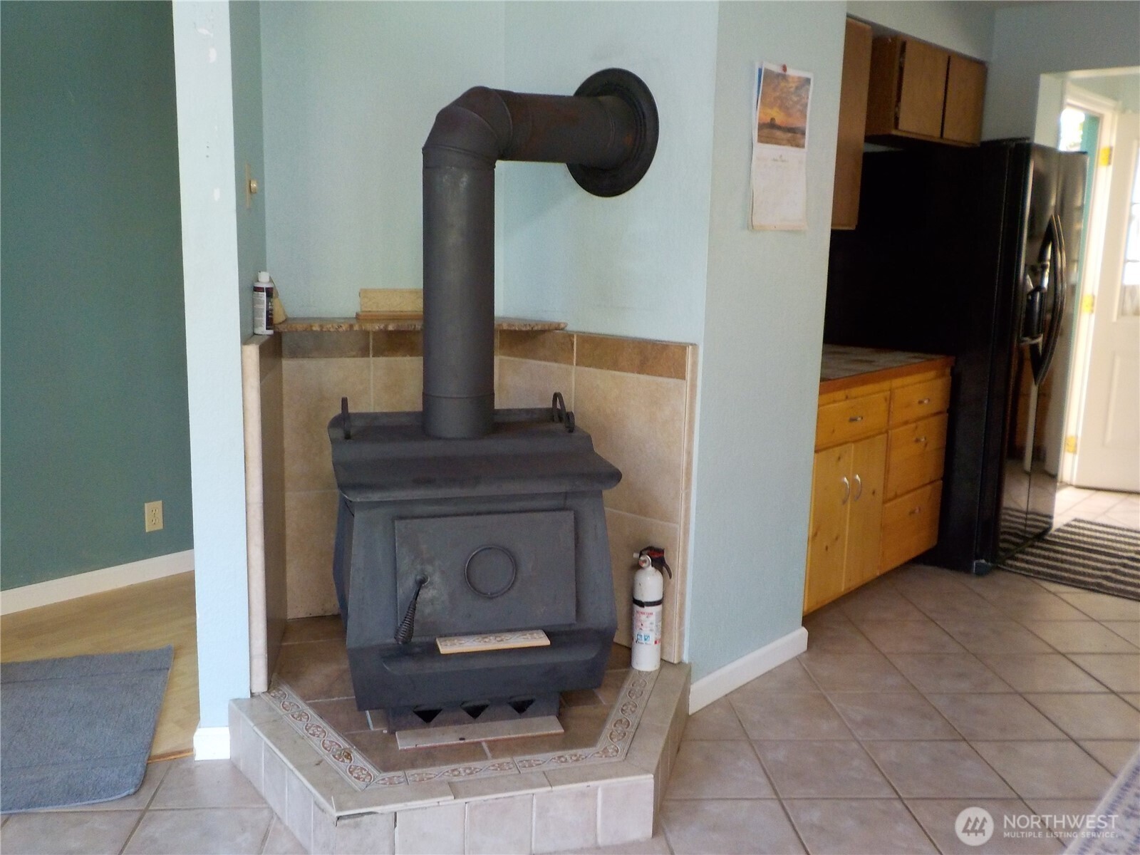 15701 Birch St Property Photo 8