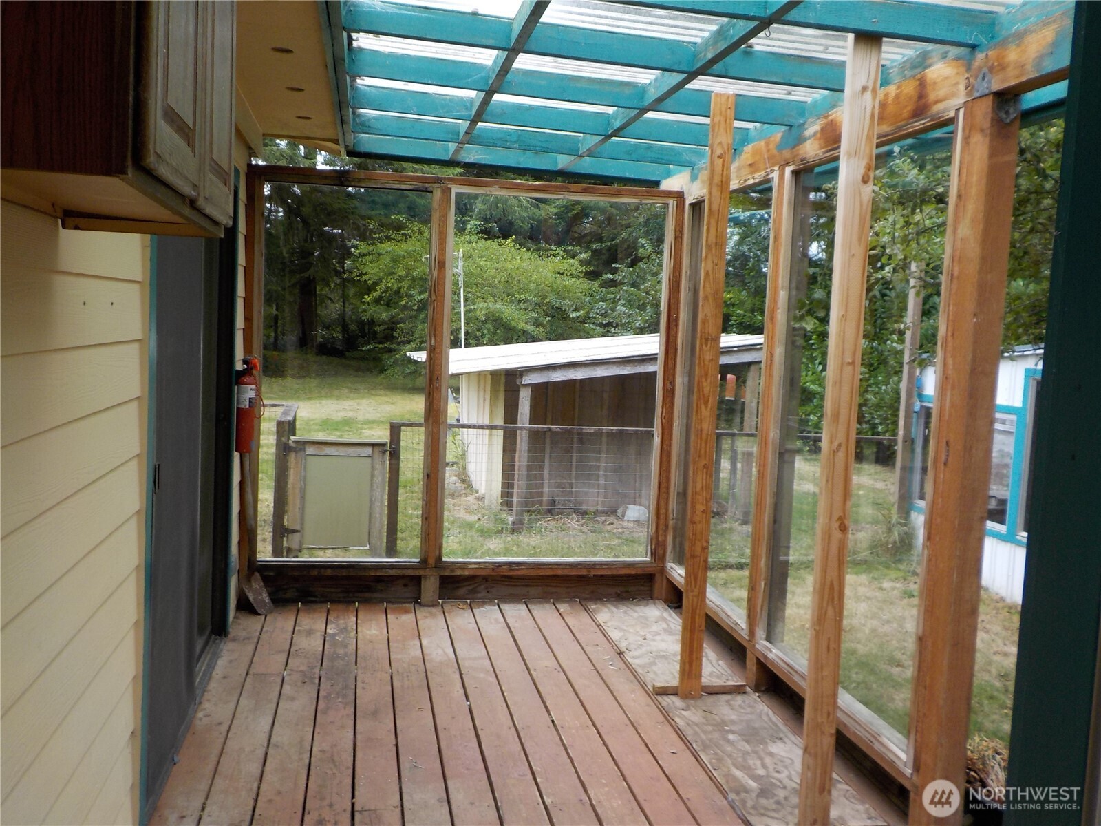 15701 Birch St Property Photo 16