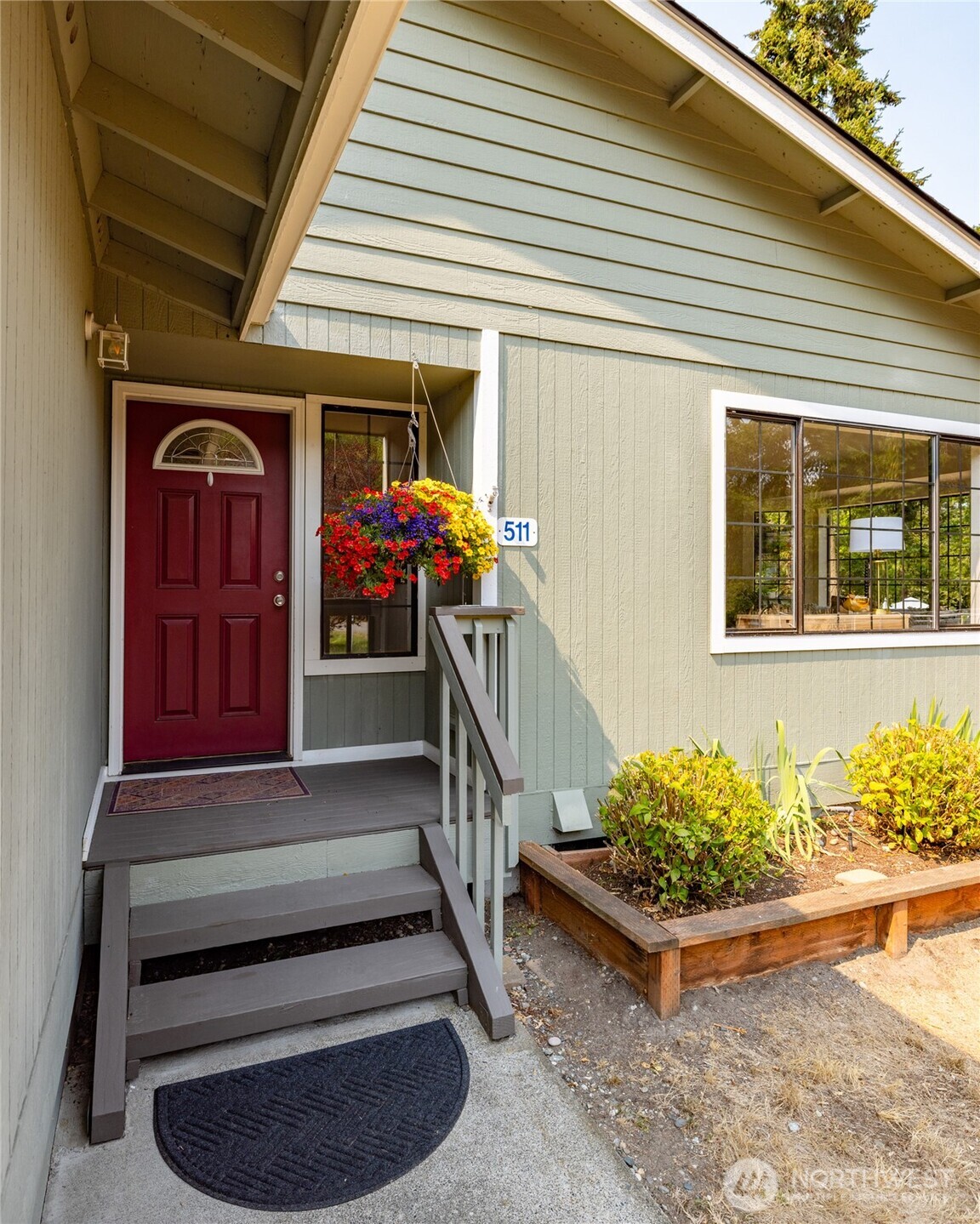 511 Kloshe Way Property Photo 3