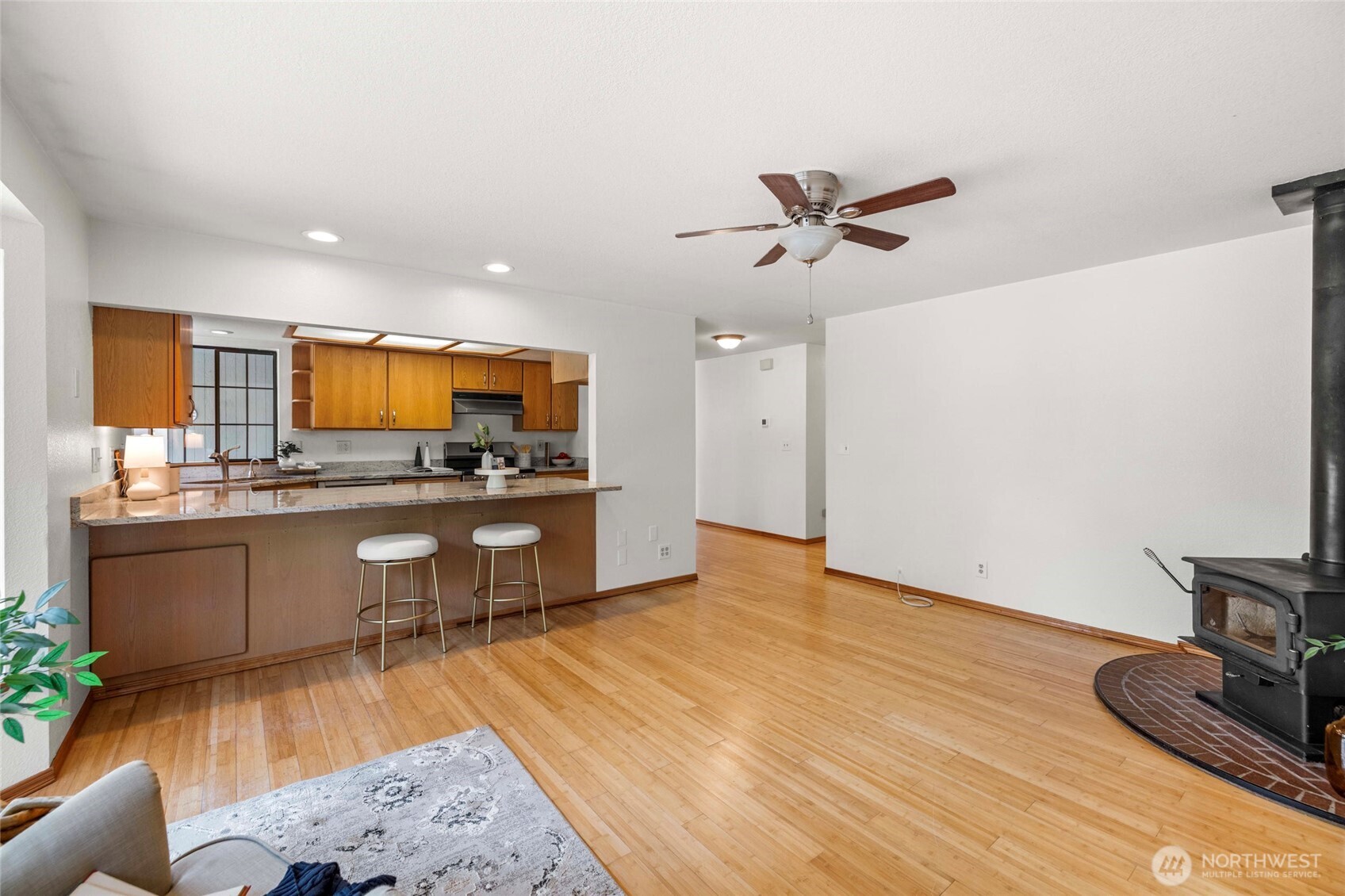 511 Kloshe Way Property Photo 15