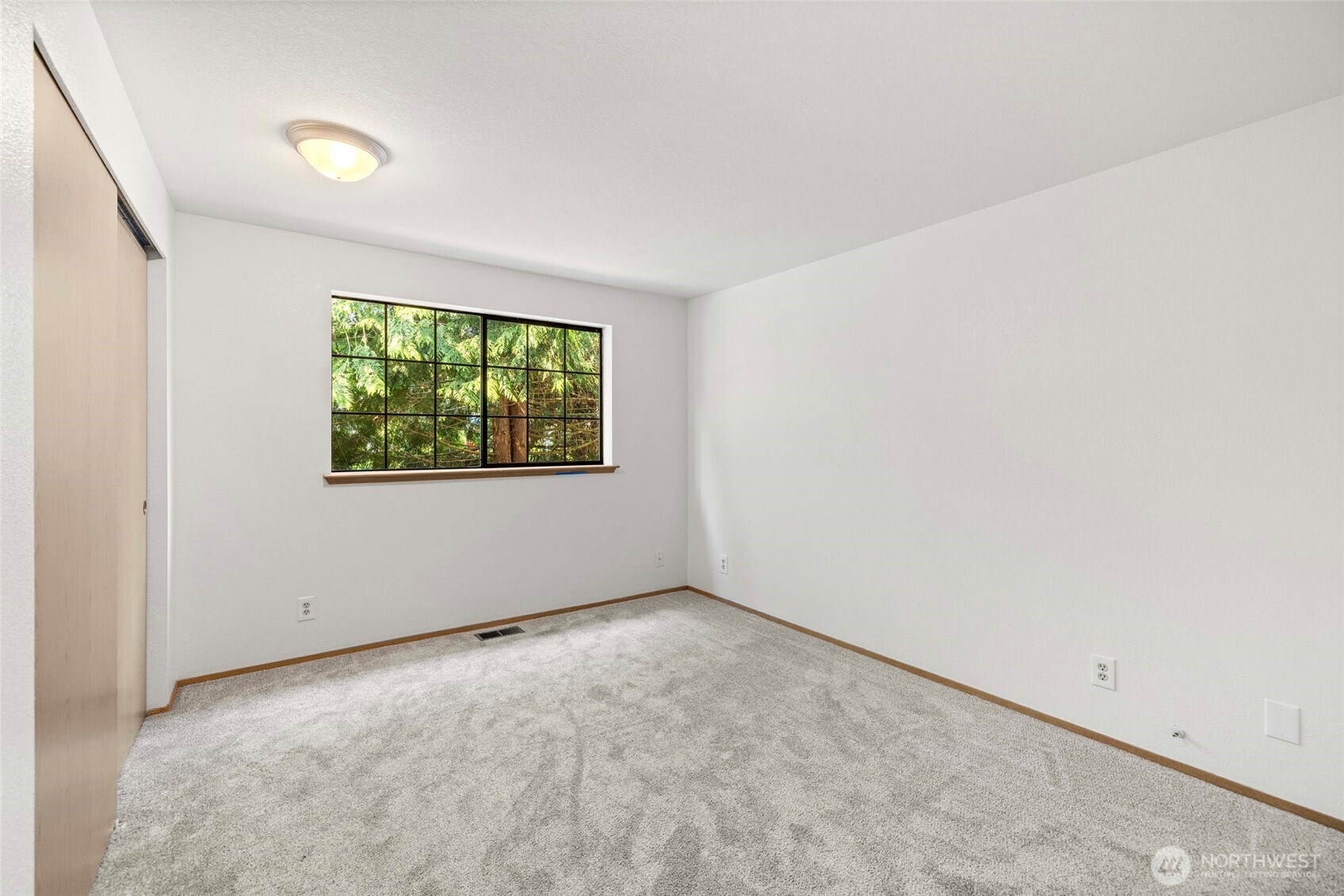 511 Kloshe Way Property Photo 22