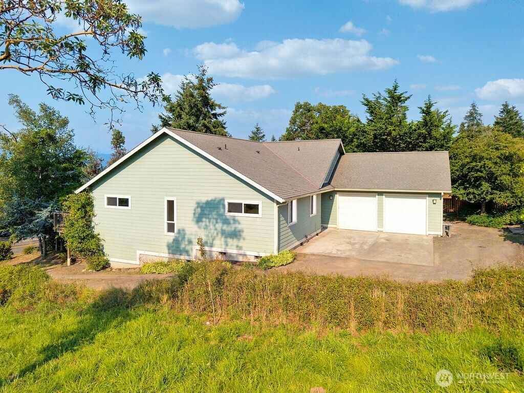 5391 Cape George Road Property Photo 5