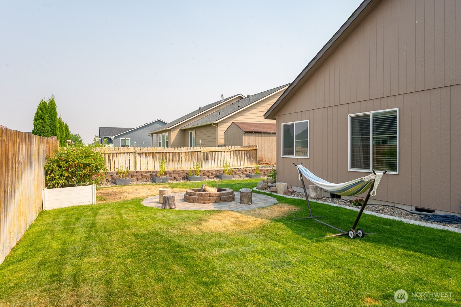811 7th Avenue Property Photo 4
