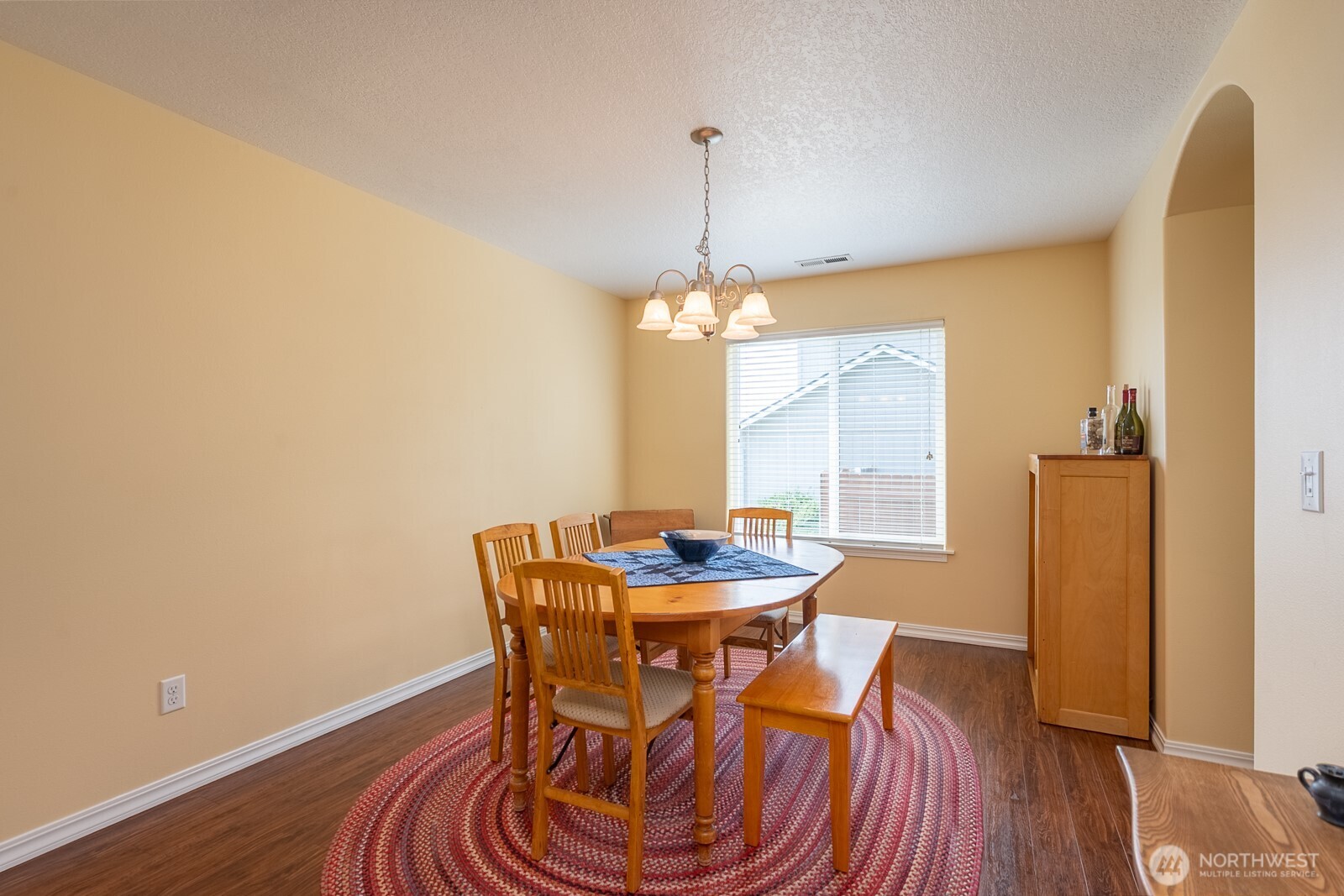 811 7th Avenue Property Photo 9