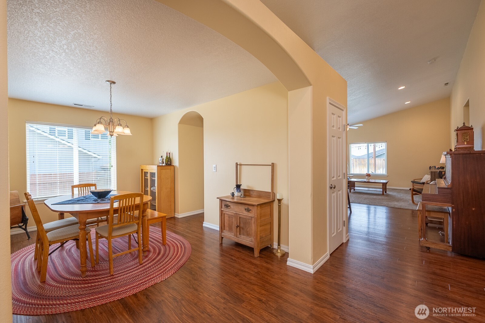 811 7th Avenue Property Photo 10