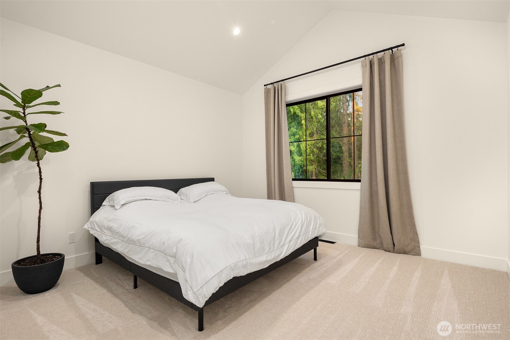 33437 33rd Place Property Photo 29