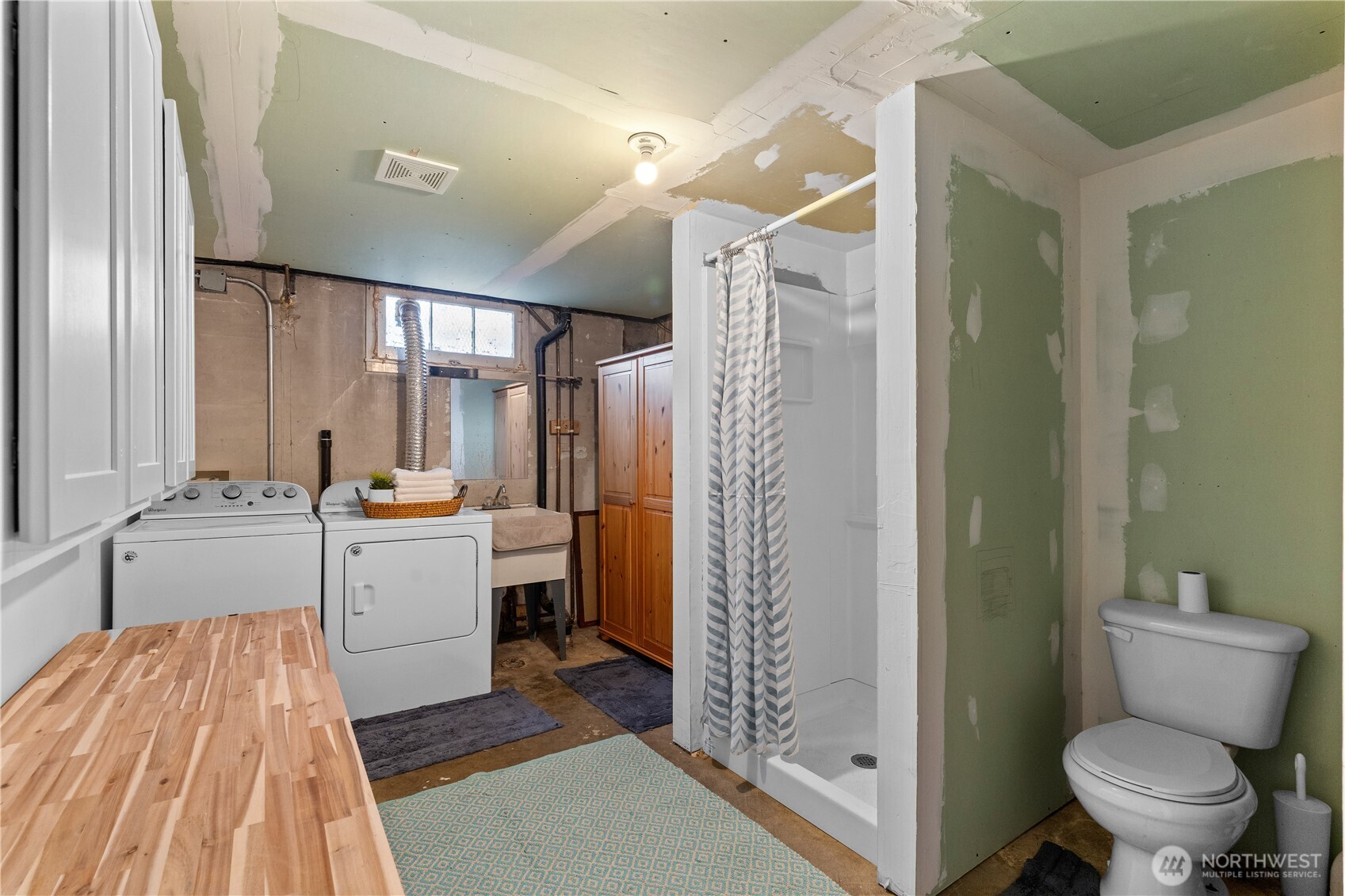 801 N Stevens Street Property Photo 18