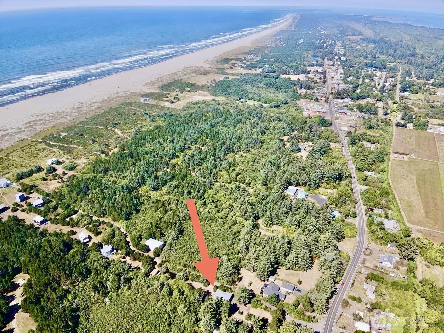813 Salmonbery Beach Property Photo 2
