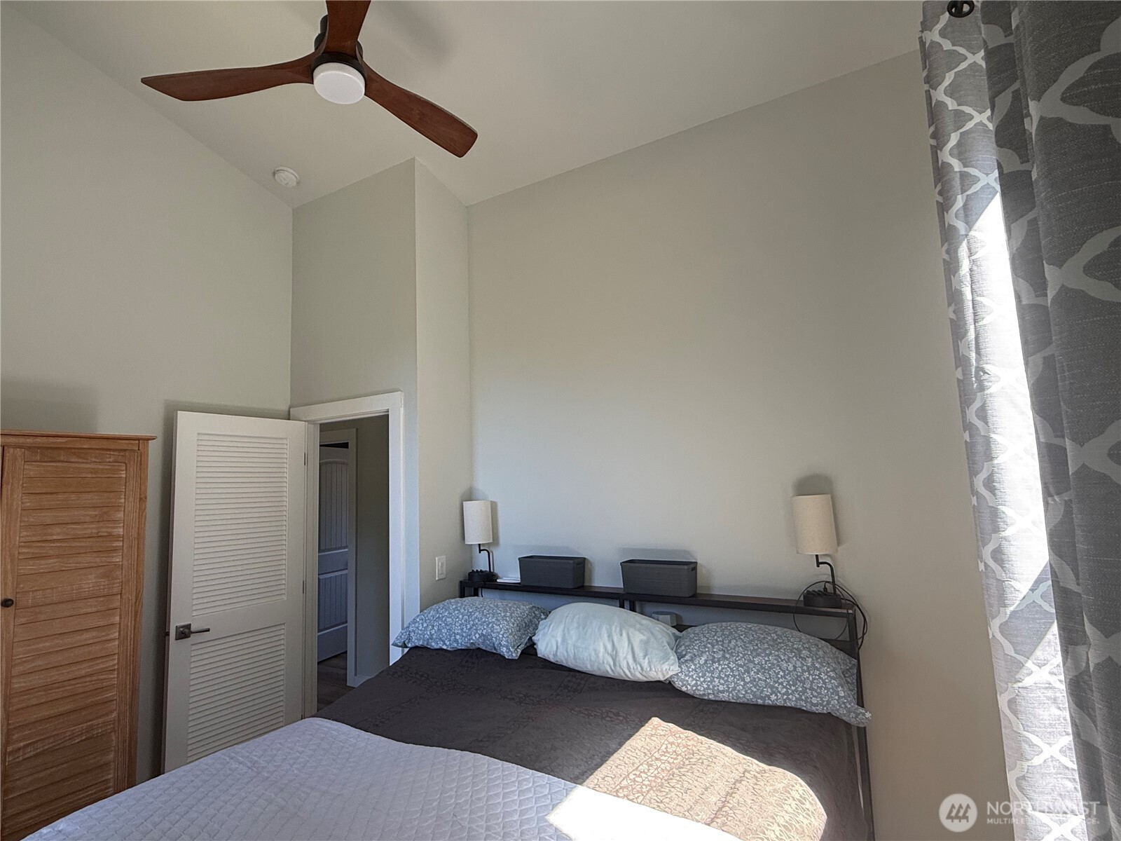 813 Salmonbery Beach Property Photo 16