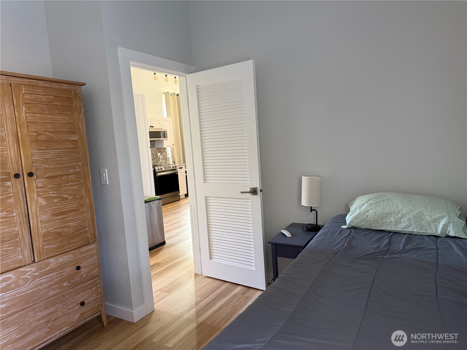 813 Salmonbery Beach Property Photo 21