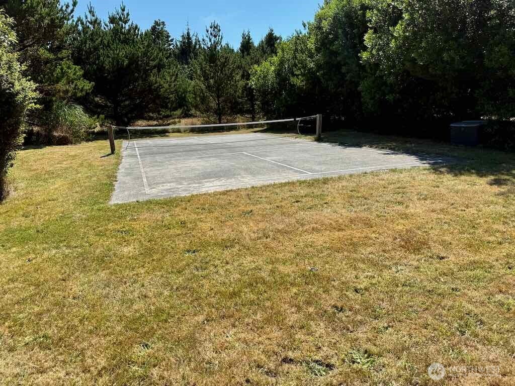 813 Salmonbery Beach Property Photo 28