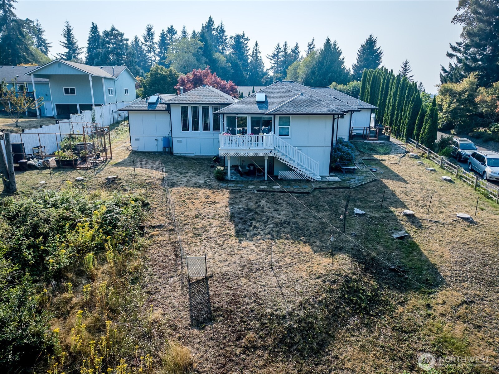8422 Kaster Drive Property Photo 4