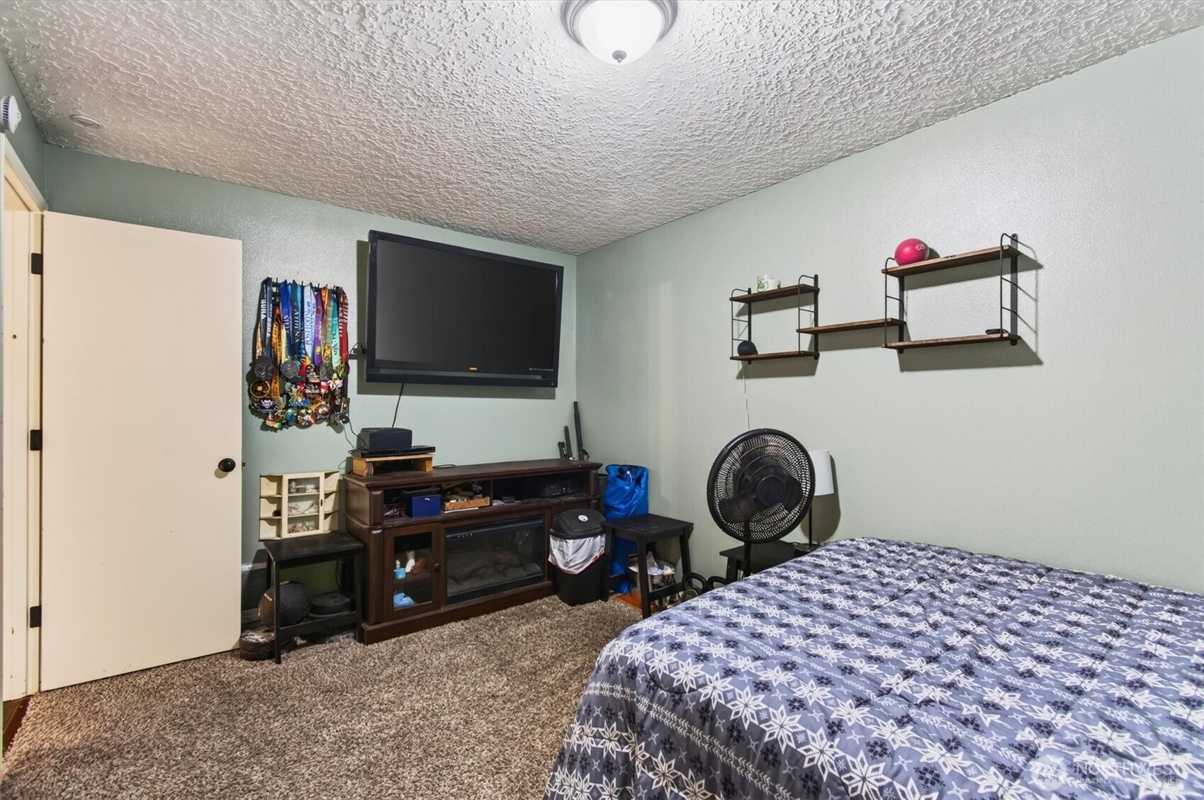 236 Laverne Drive Property Photo 25