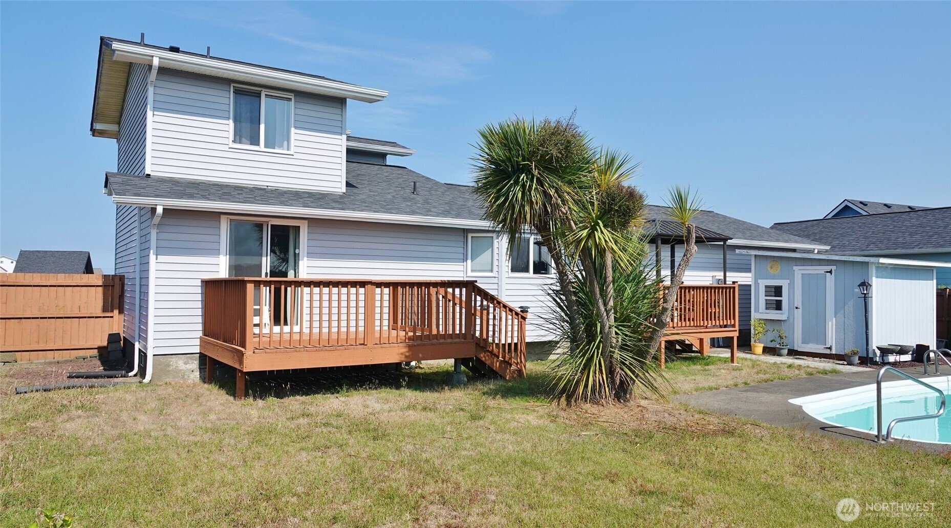 1102 Fairwood Drive Property Photo 4