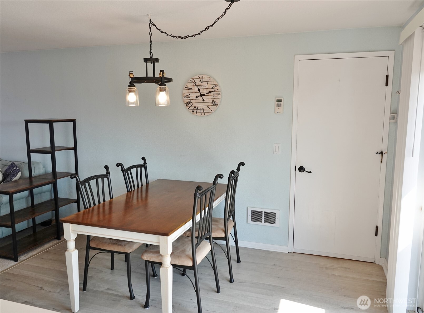 1102 Fairwood Drive Property Photo 20