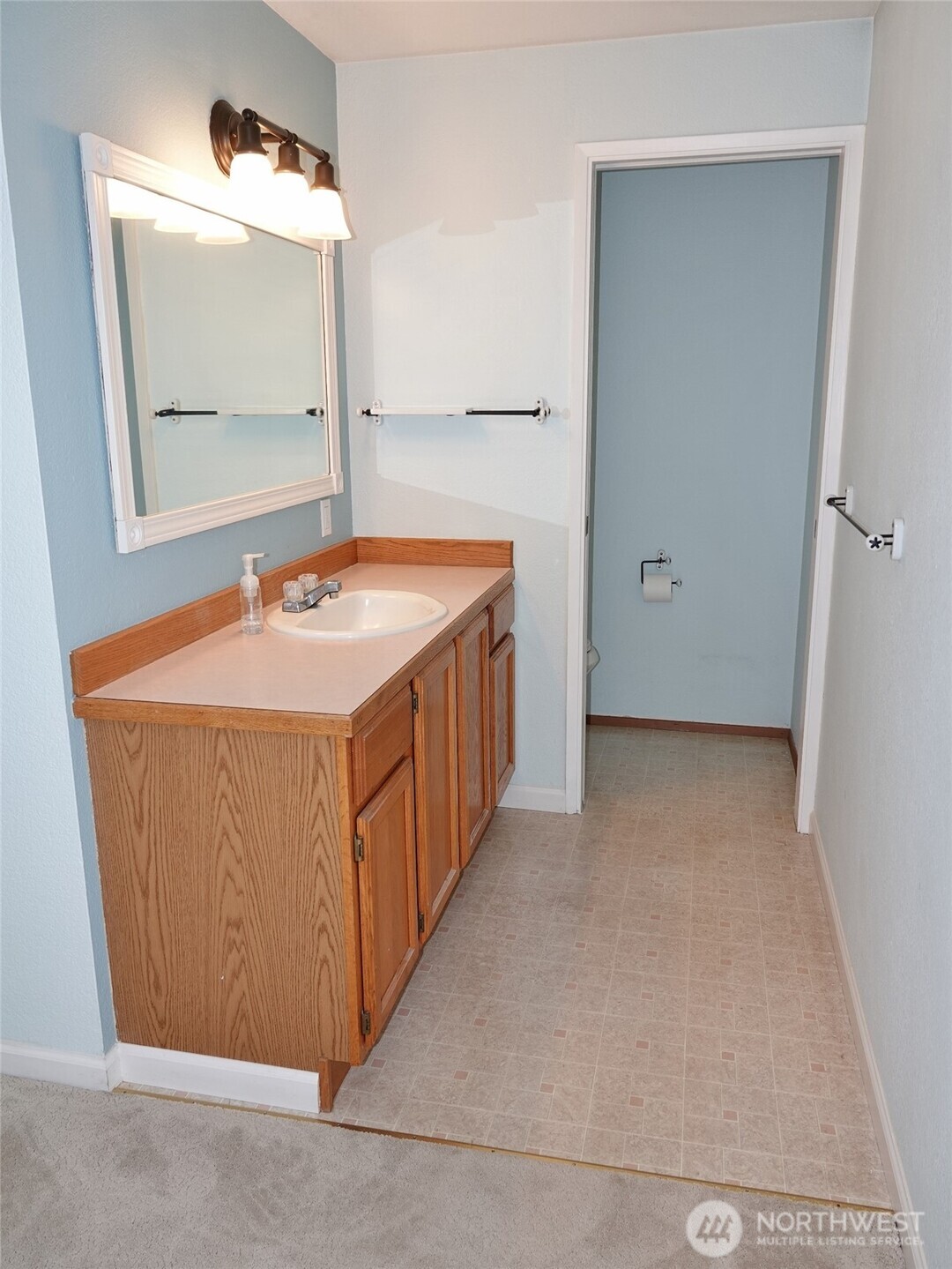 1102 Fairwood Drive Property Photo 30