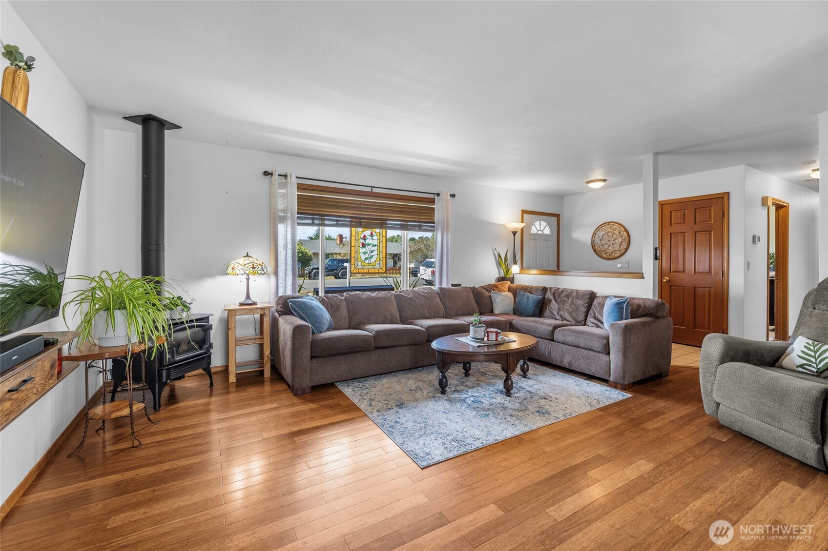 217 Puget Street Property Photo 8
