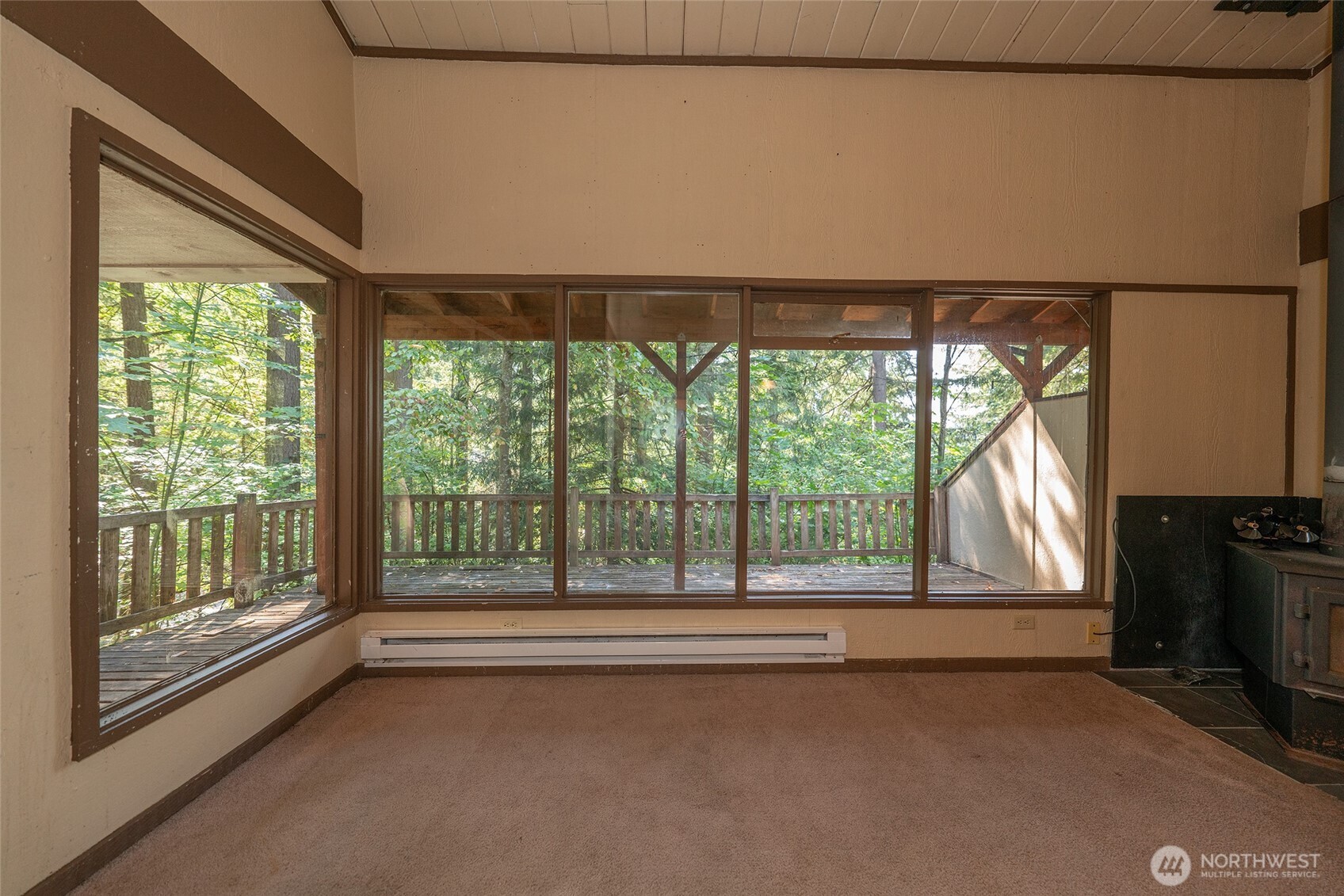 22339 Overlake Loop Property Photo 4