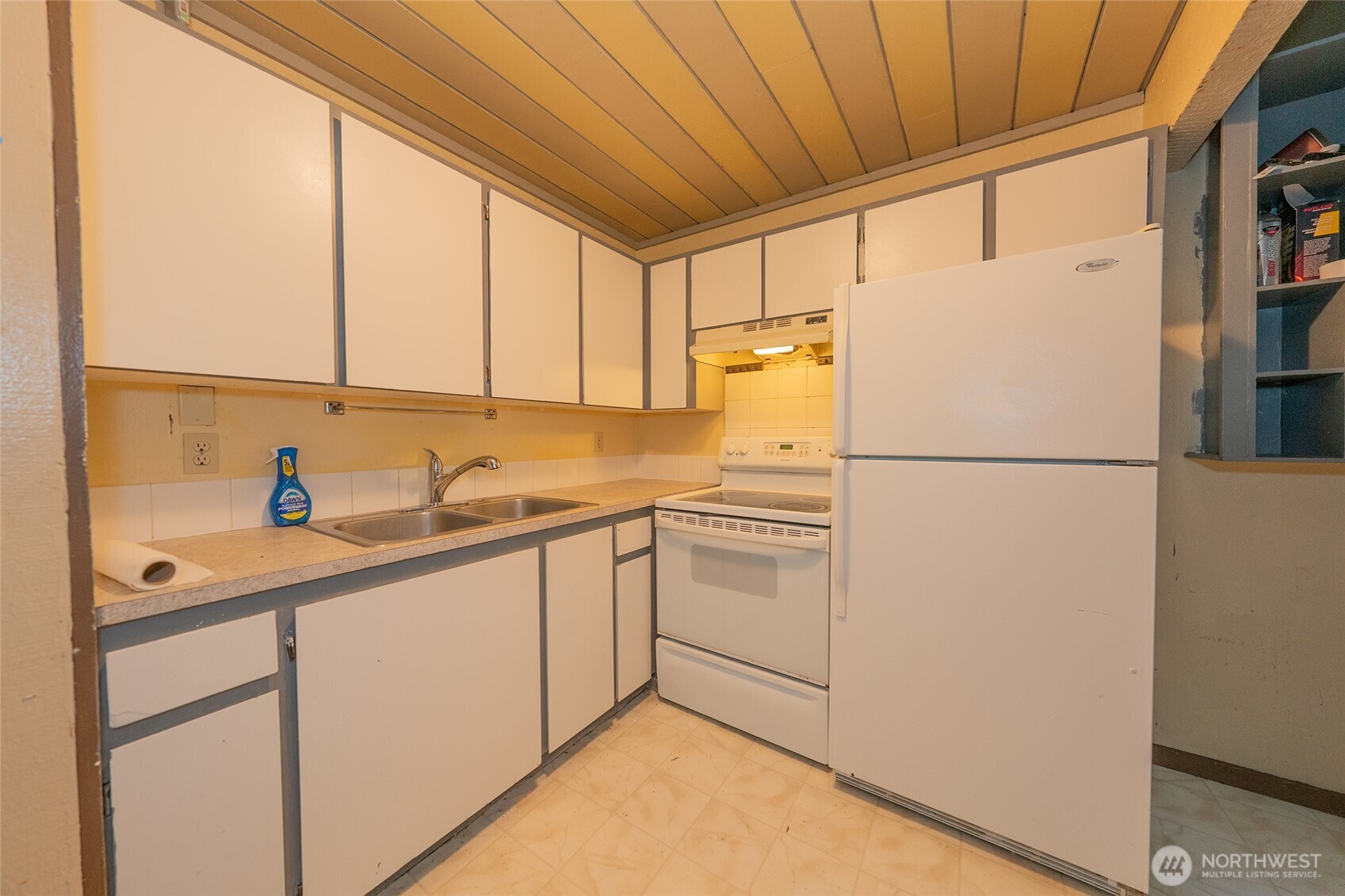 22339 Overlake Loop Property Photo 8