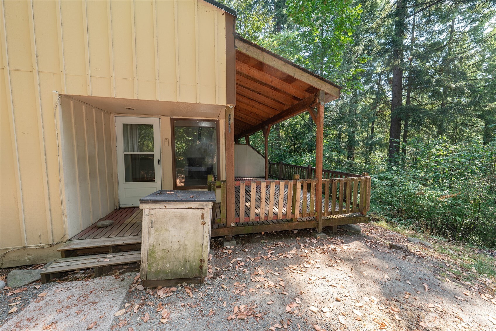 22339 Overlake Loop Property Photo 17