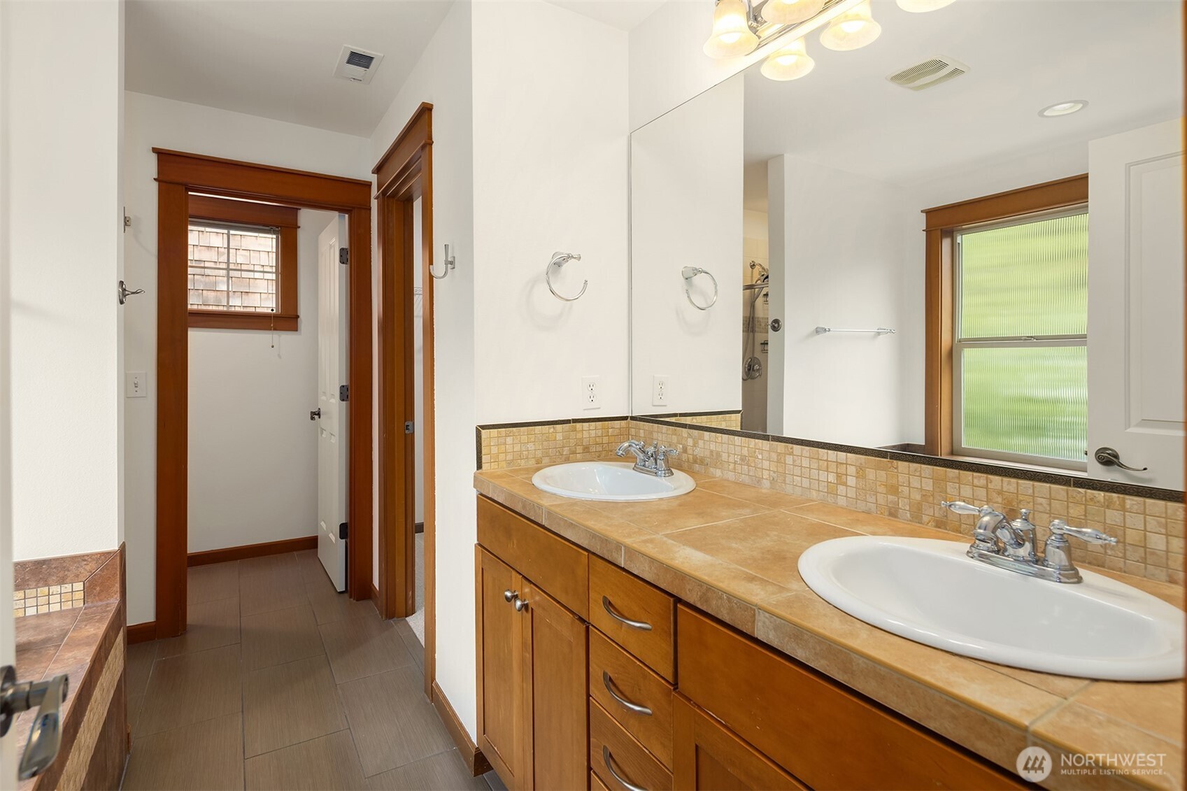 1905 Ne 125th Street Property Photo 15