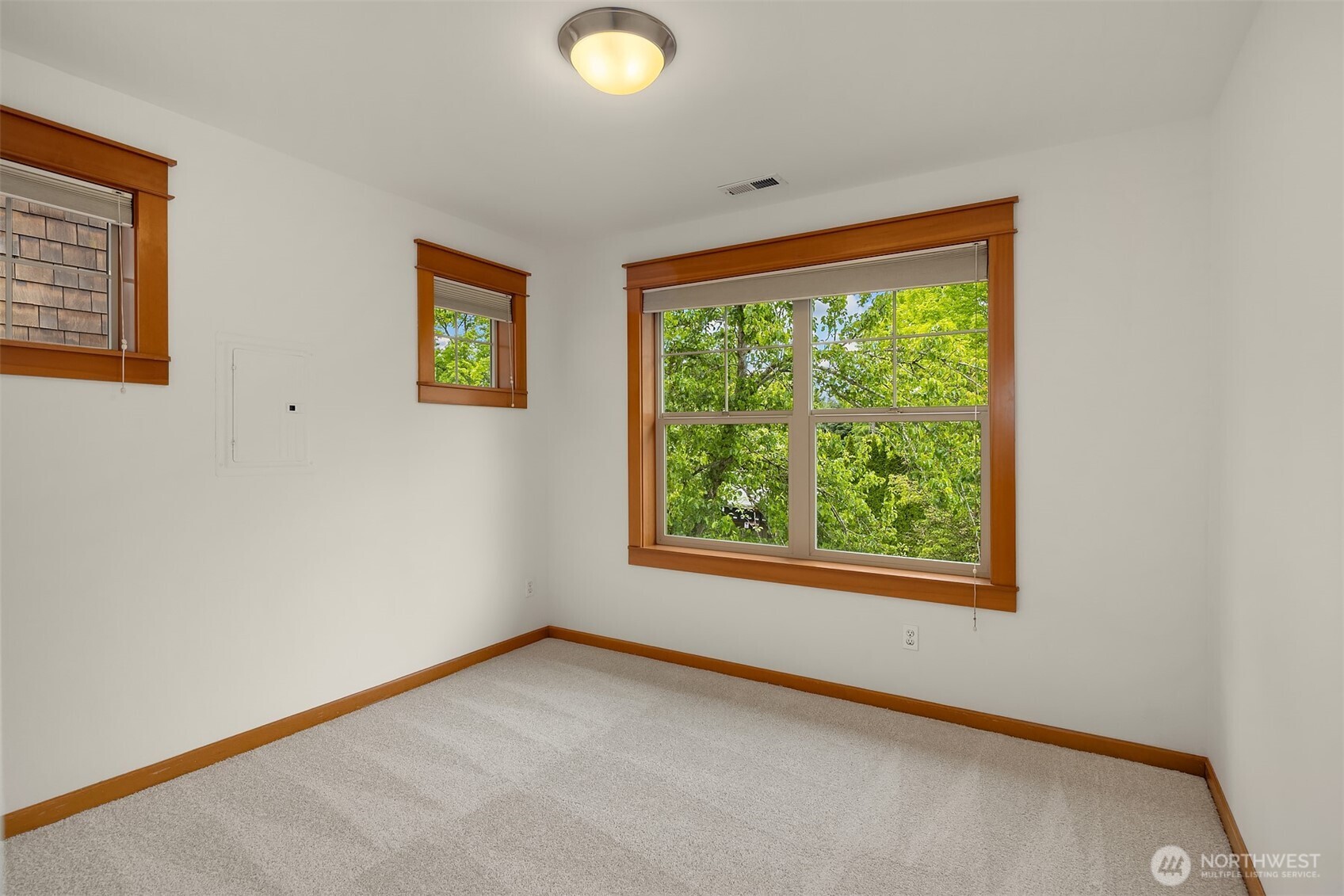 1905 Ne 125th Street Property Photo 19