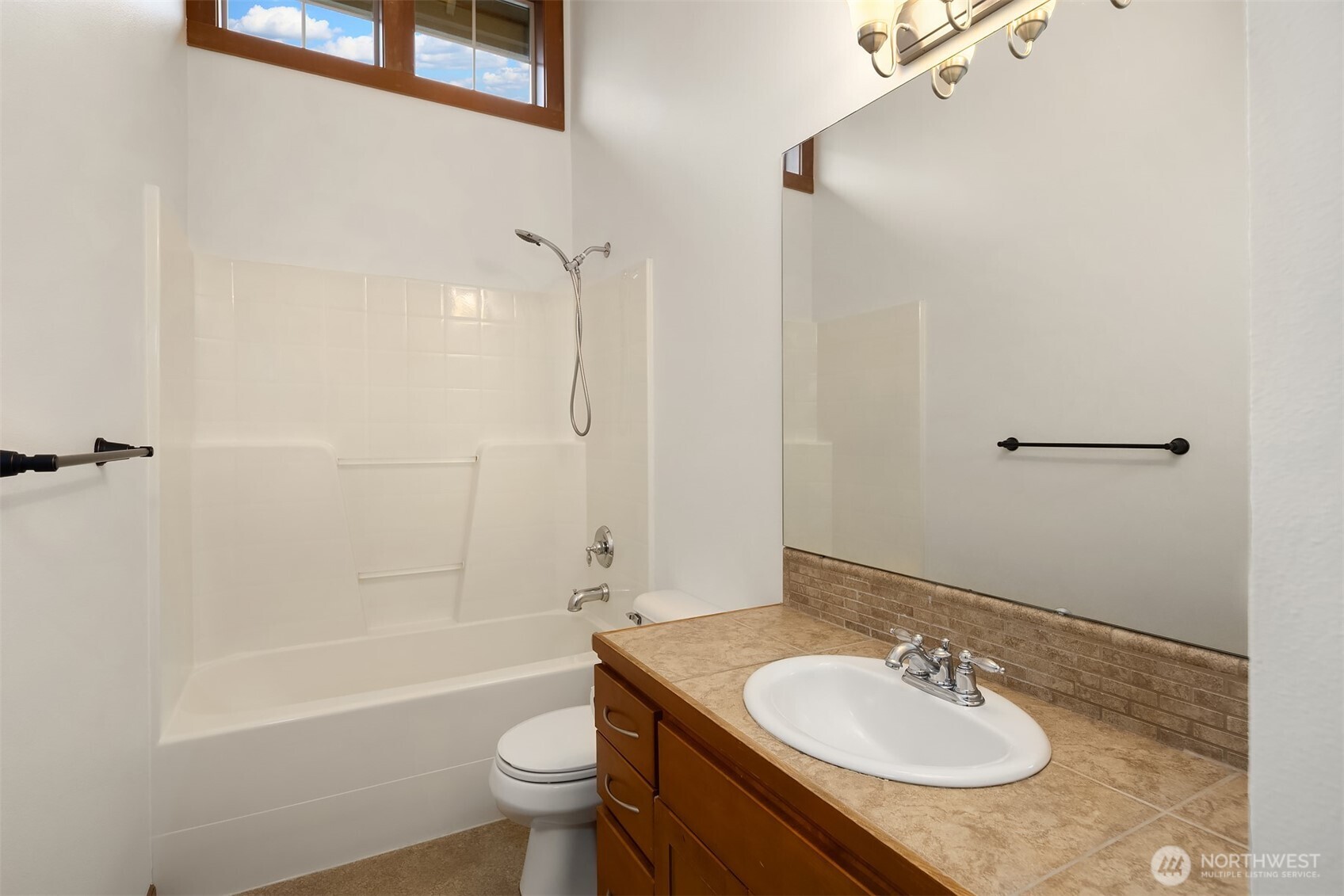 1905 Ne 125th Street Property Photo 20