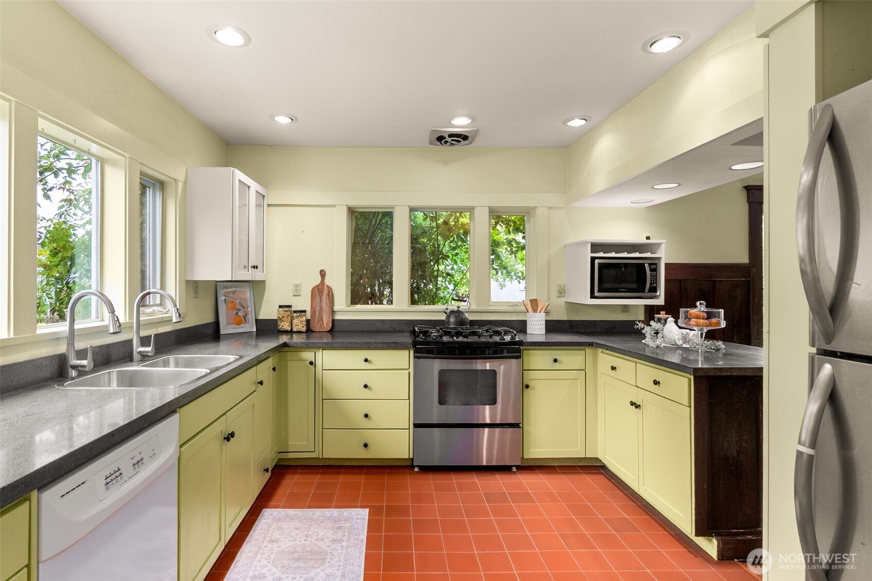 211 19th Avenue Property Photo 15