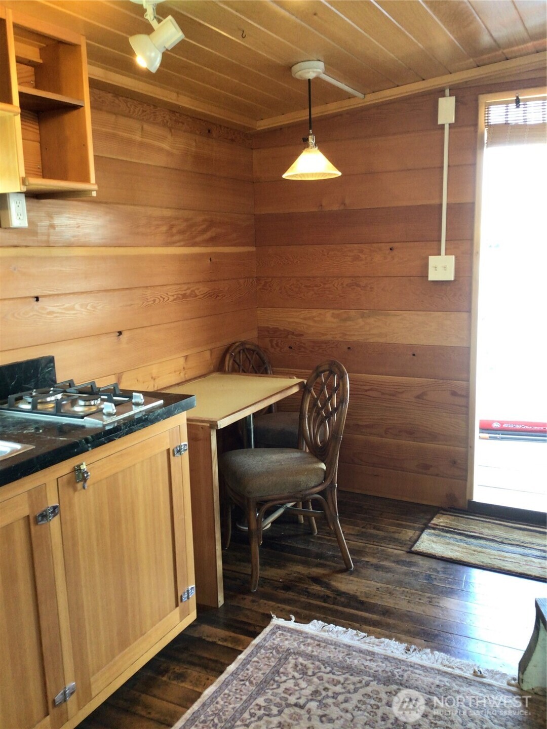 624 W Ewing Street Property Photo 8