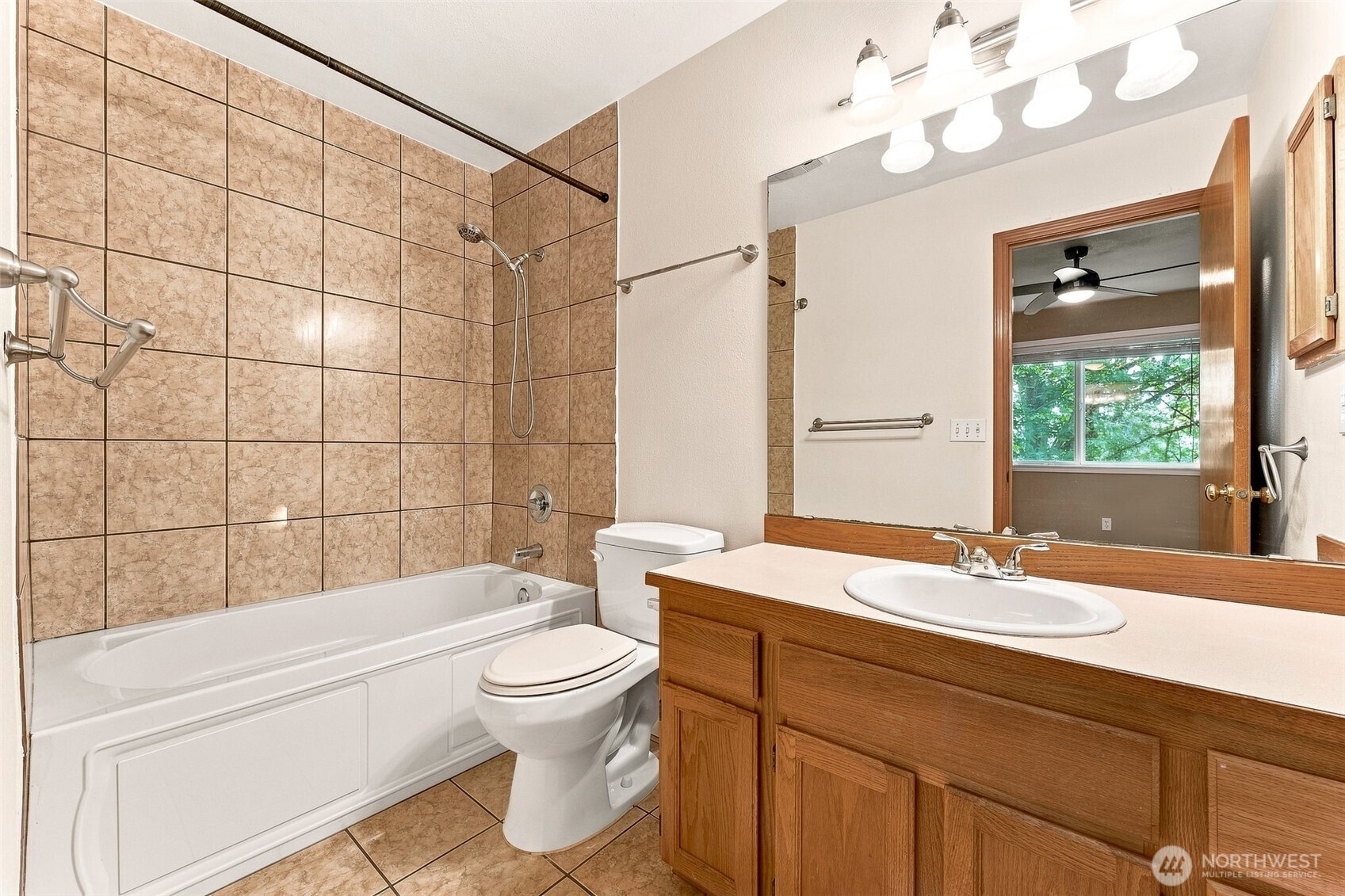 5210 30th Avenue Property Photo 9