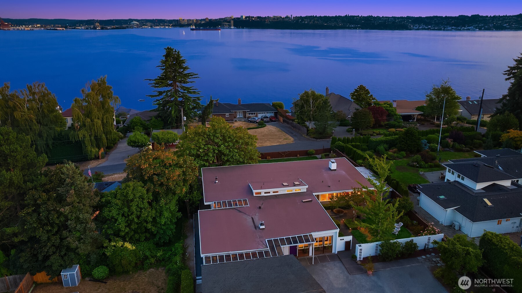 618 Le-lou-wa Place Property Photo 1
