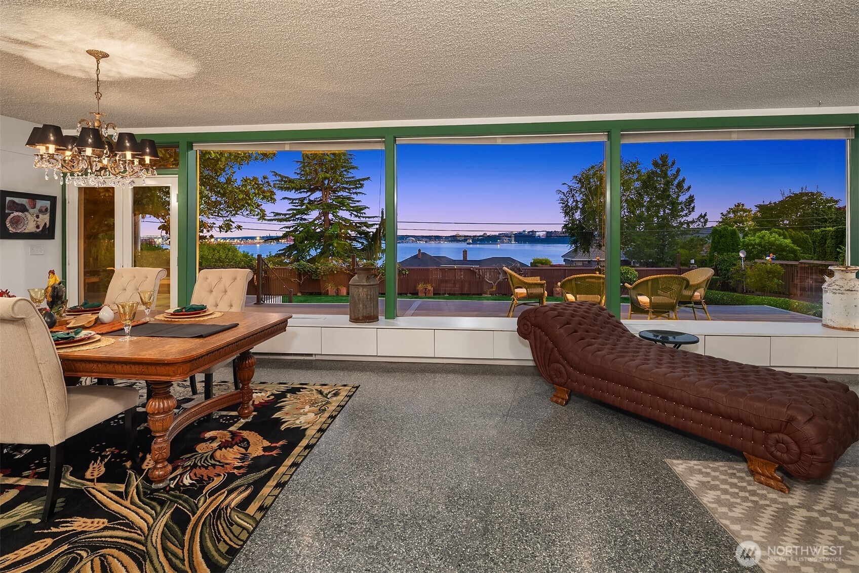 618 Le-lou-wa Place Property Photo 3