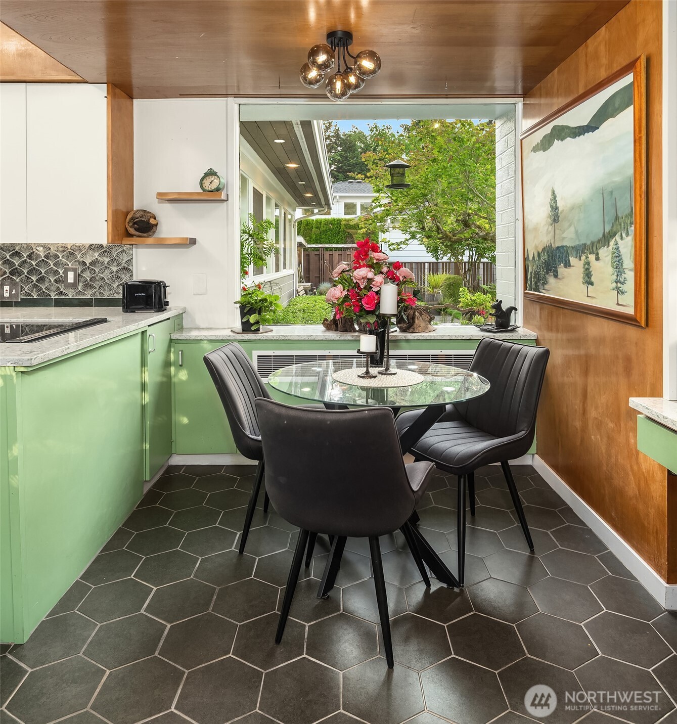 618 Le-lou-wa Place Property Photo 14