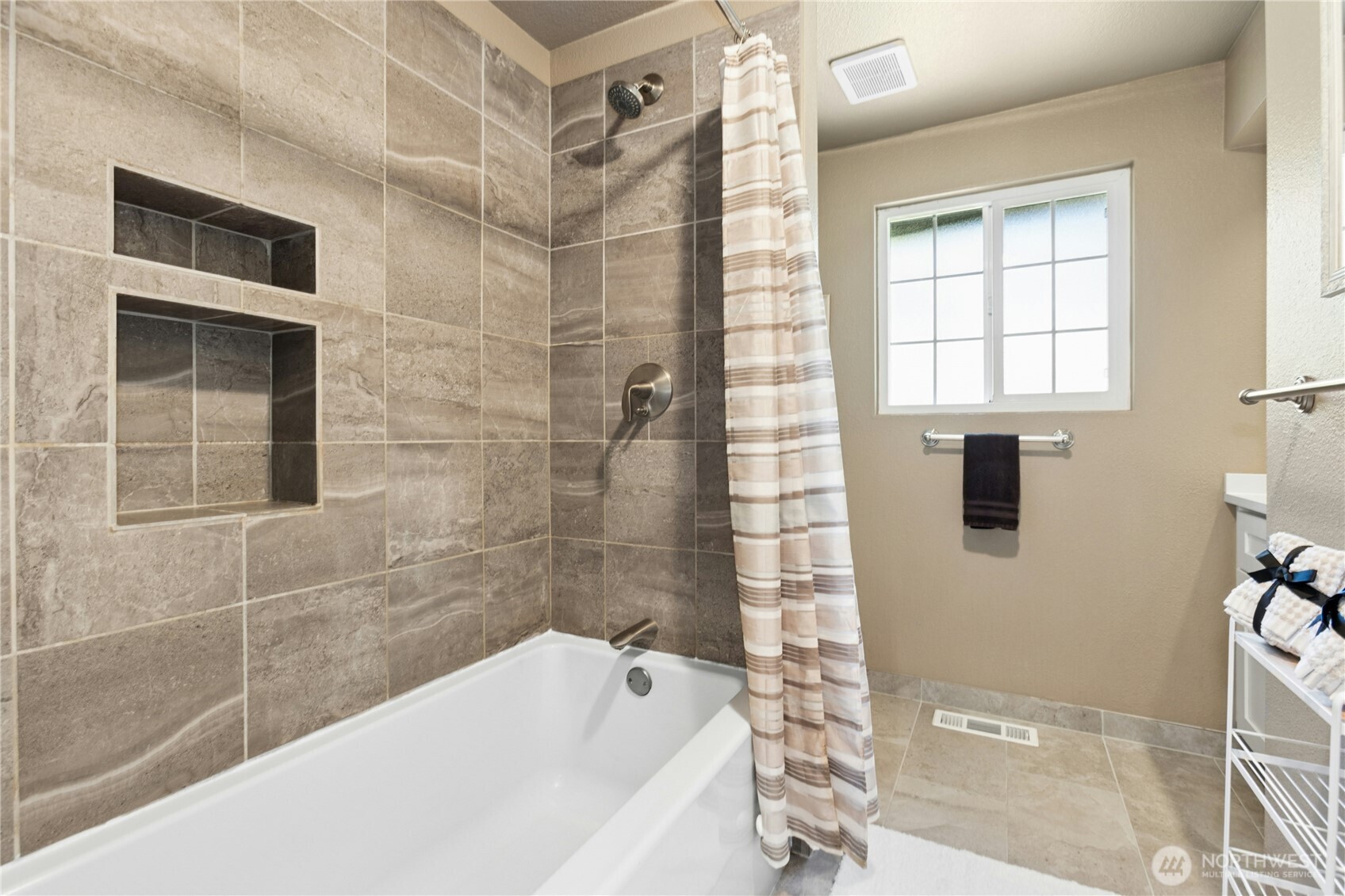 860 Valley View Place Property Photo 14