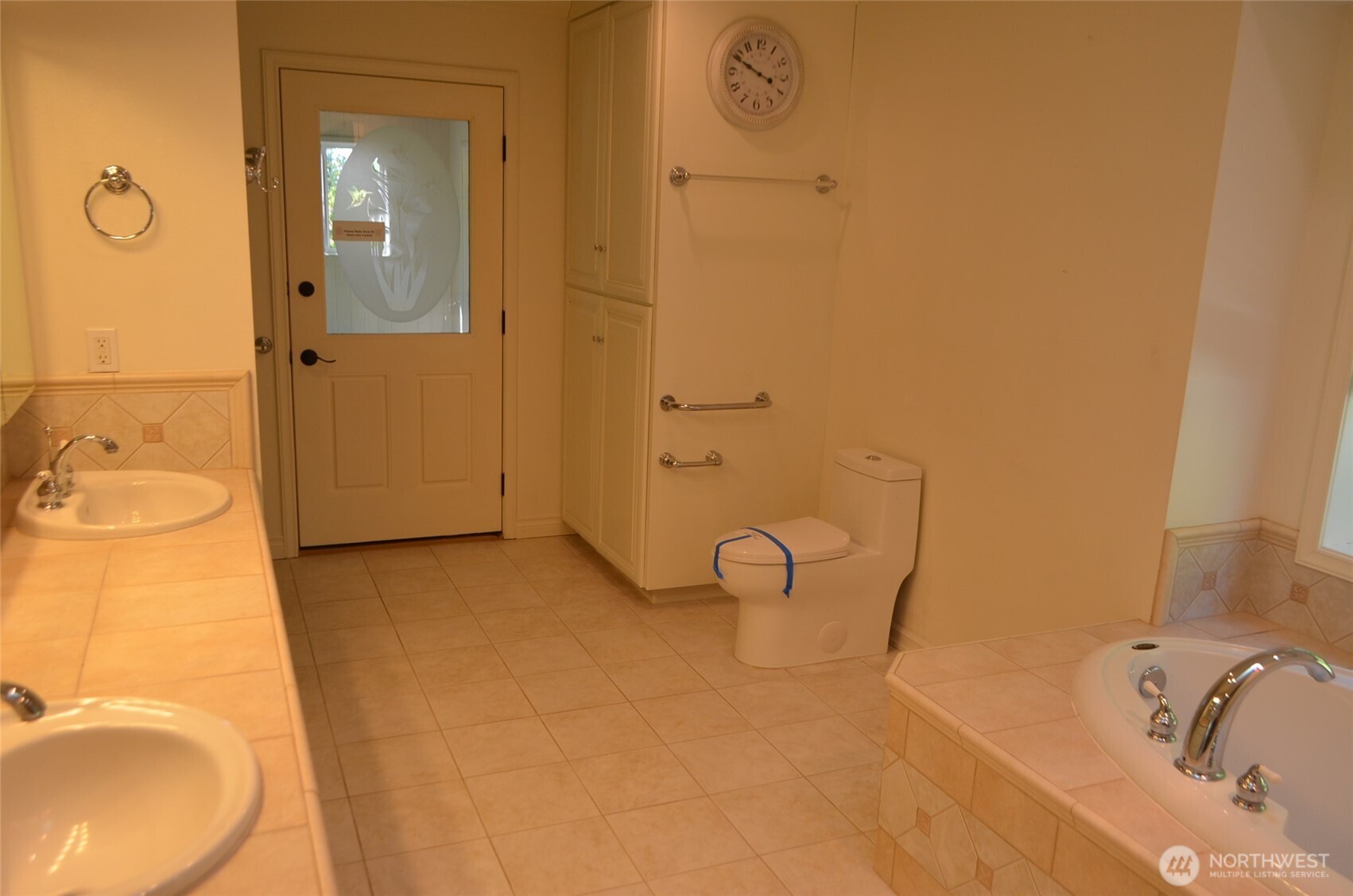 1041 Sterk Lane Property Photo 14
