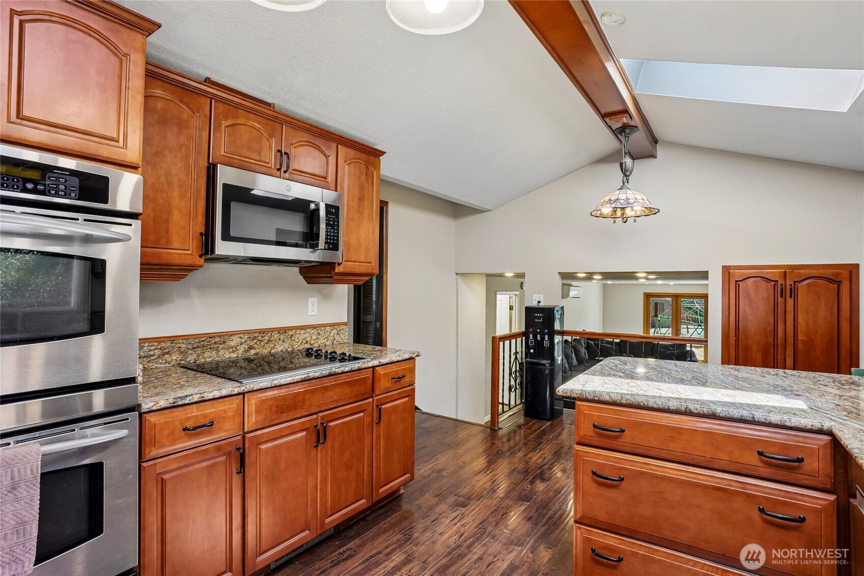 3922 180th Street Property Photo 5