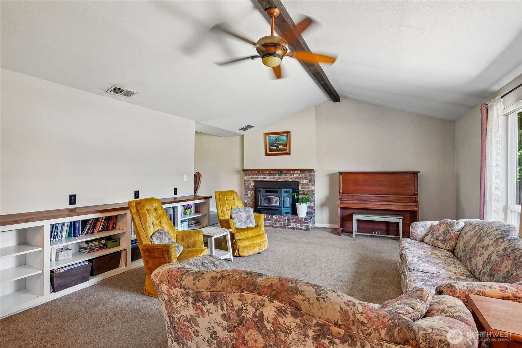 3922 180th Street Property Photo 8
