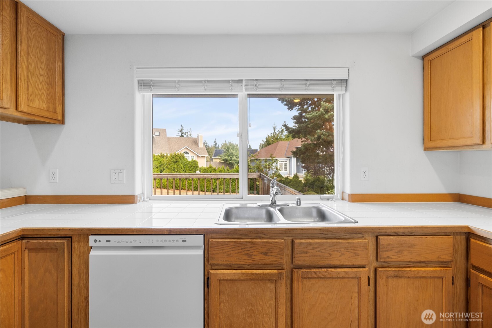 1627 E Spruce Court Property Photo 16