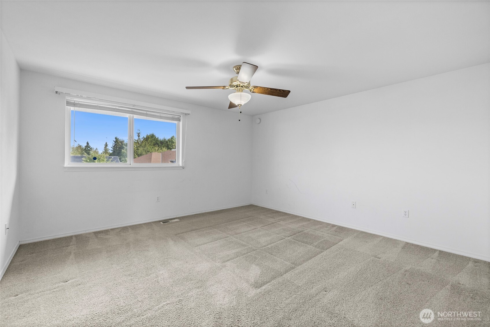 1627 E Spruce Court Property Photo 28