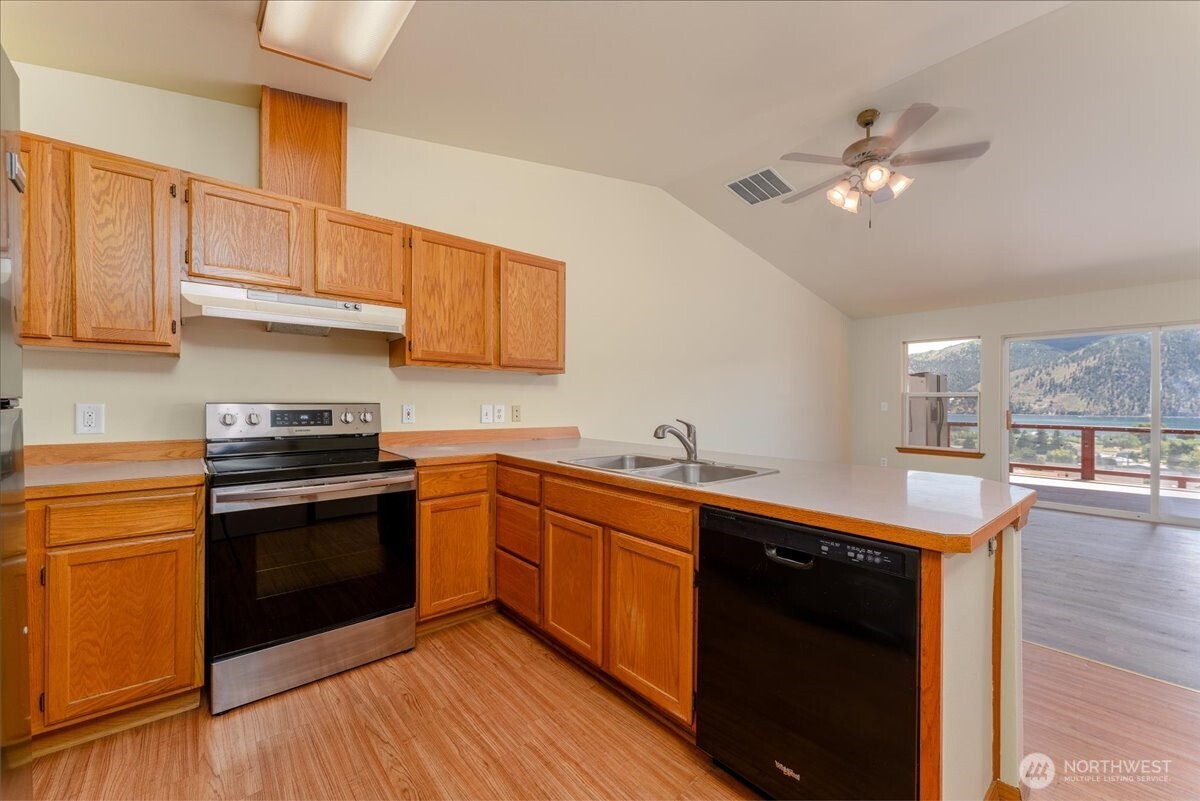 57 Katalpa Lane Property Photo 13