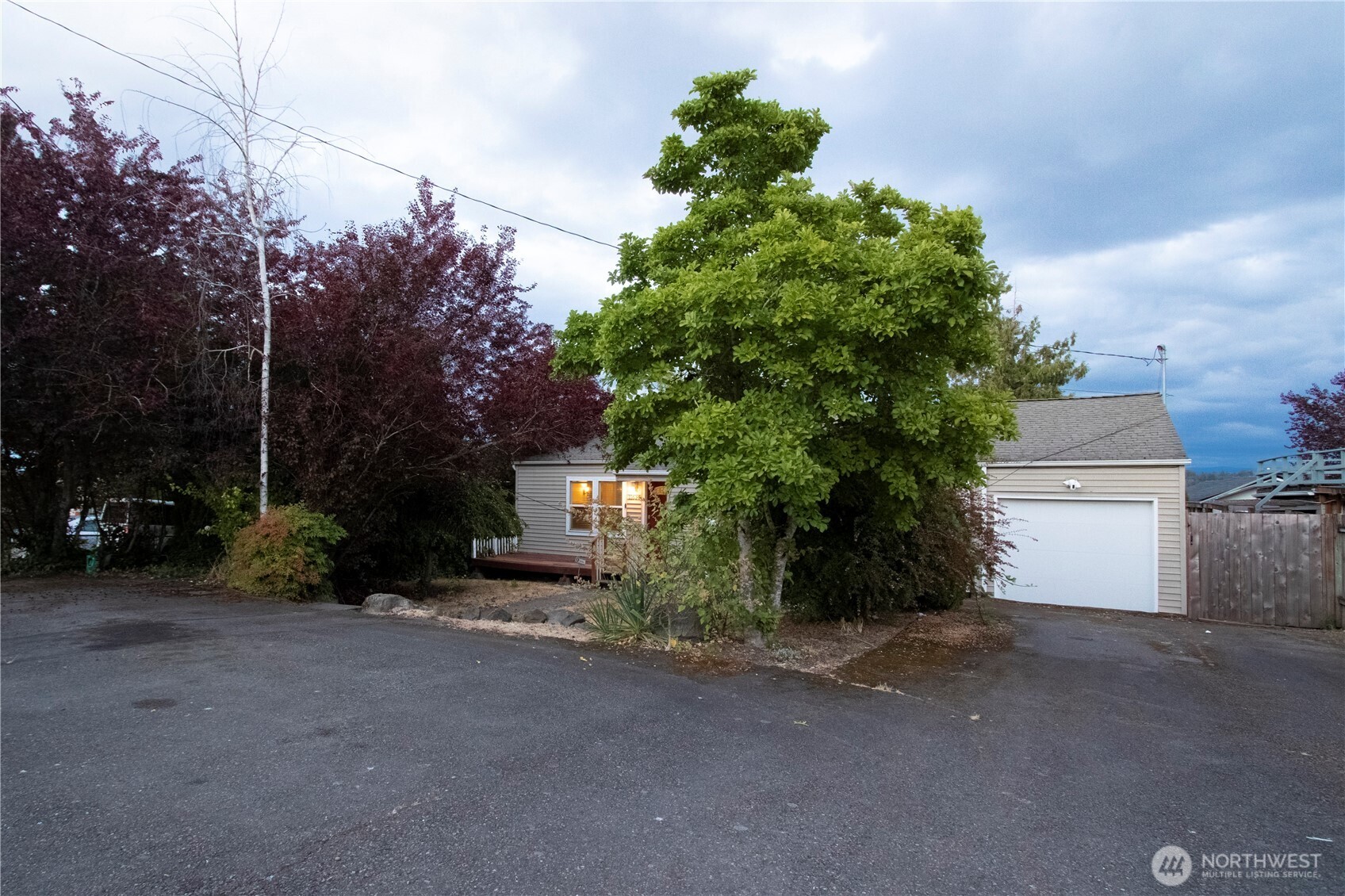 11634 25th Avenue Property Photo 3